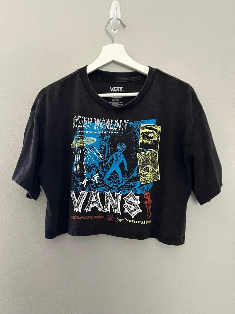 Vans Alien Relaxed Crop Top size Small - Picture 2 of 7